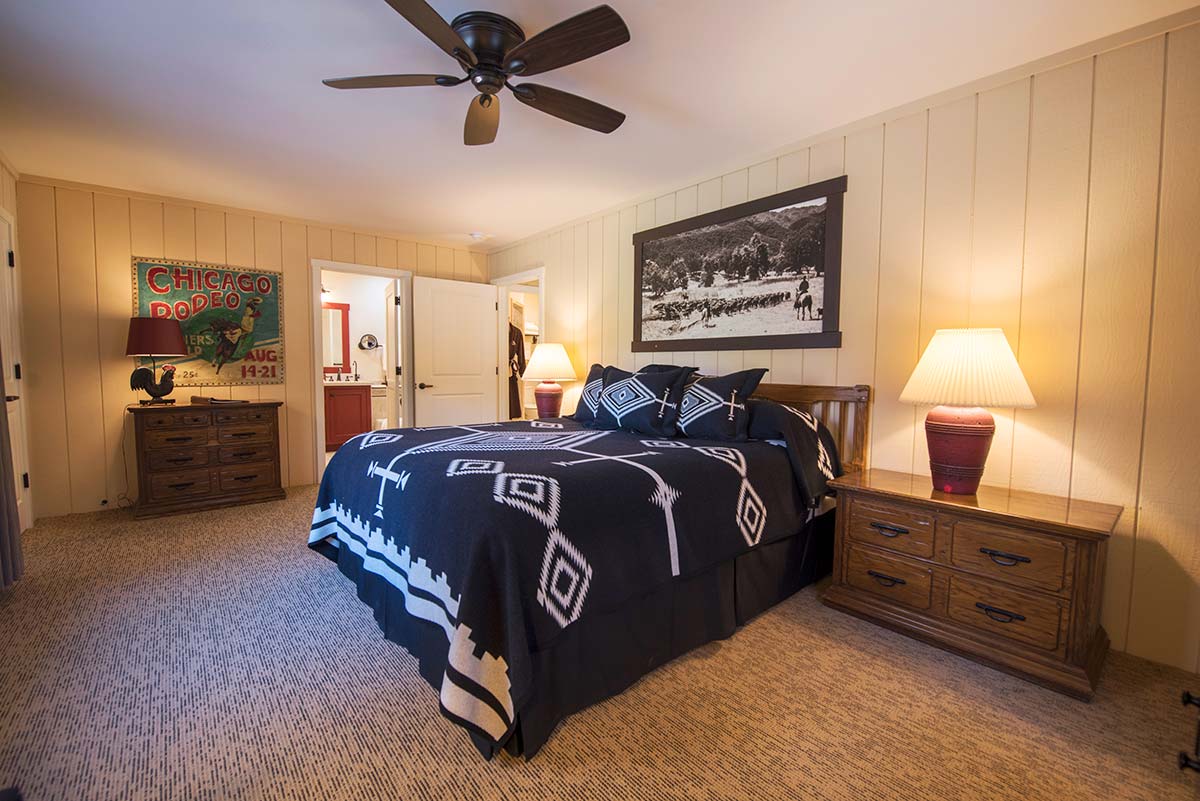 122_december2017r Deluxe One Bedroom Suite